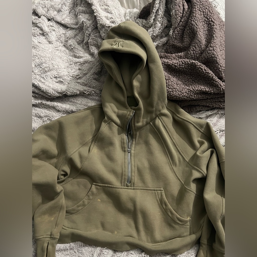 Lululemon oversized cropped scuba